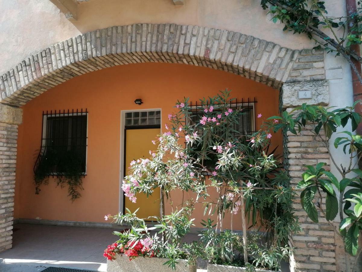 巴多利诺La Casa Di Marzia公寓 外观 照片